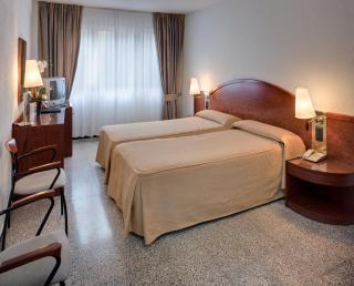 Hotel Gaudi - Reus - 3