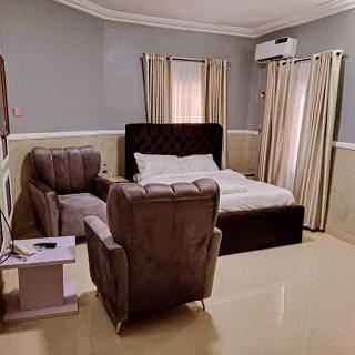 International royal hotel - Owerri - 5