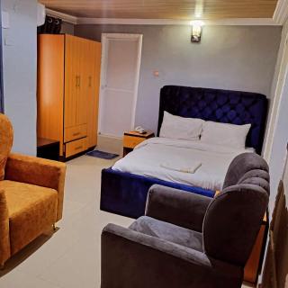 International royal hotel - Owerri - 2
