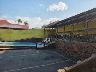 Alexzy's Lodge Guesthouse - Pietermaritzburg - 9