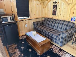 Rustic Cabins Beside The Zoo - Ridgetown - 9