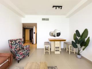 Stunning Seaview 1BR Apartment in Pacific, Al Marjan Island - Ras al Khaimah - 2
