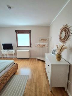 Ferienwohnung Grünoase mit Sonnenbalkon - Löchgau - 3