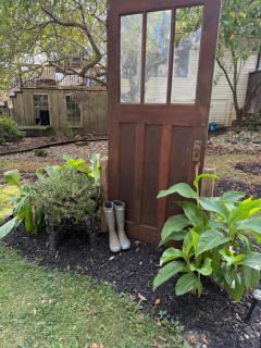 Rustic Cabins Beside The Zoo - Ridgetown - 1