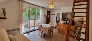 Appartement lumineux, 2 ch, 4 à 5p, balcon, parking - 0