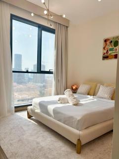 Designer Brand New 2BR with Padel, Gym, Spa and eScooter - 8