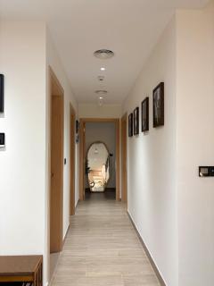 Designer Brand New 2BR with Padel, Gym, Spa and eScooter - 5