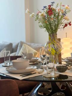 Designer Brand New 2BR with Padel, Gym, Spa and eScooter - 1