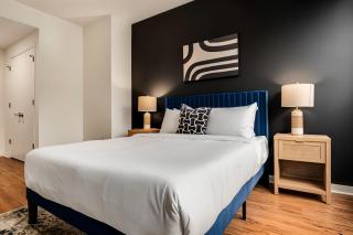 Boulevard Stays 5 Minutes to Magnificent Mile and River North 06 - 6