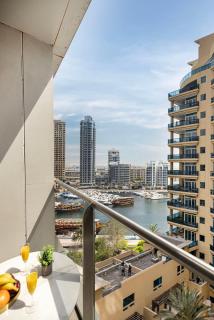Sparkle Tower by Swarovski, Full Marina View, 2min JBR & Metro, Sleeps 4 - 7