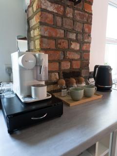 Modern 6 Person Cosy Cottage in Historical Newport - Caerleon - 2