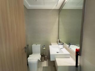 Luxe Studio Vibes Stylish & All New Pet Free - 1