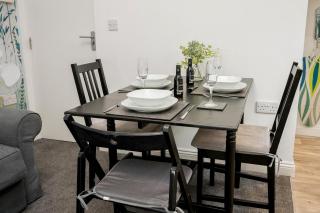EMERALD Delightful Suite Moseley Mews, Birmingham By StayStaycations - Birmingham - 3
