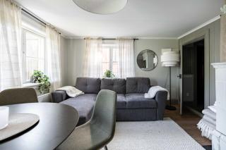 Characteristic house with a cozy private garden - Visby - 9