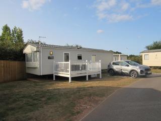 Caravan at Family Park WiFi, Parking - 0
