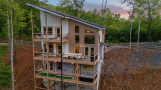Stay & Sway Lodge by American Patriot Getaways - 4