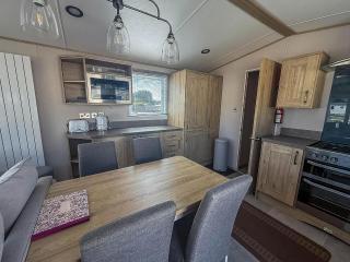 Modern 6 Berth Caravan With Decking At Cherry Tree Park In Norfolk Ref 70718C - 1