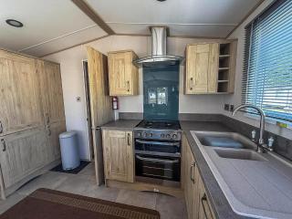 Modern 6 Berth Caravan With Decking At Cherry Tree Park In Norfolk Ref 70718C - Great Yarmouth - 2
