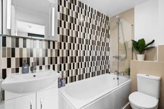 Neon on the Lanes - 2