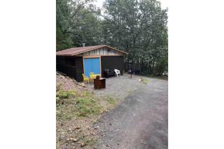 Greers Ferry Lakefront, Hot Tub, Bunk House - Fairfield Bay - 3
