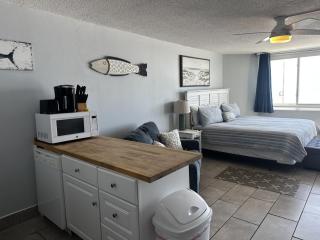 Top of the Gulf 615 - Beach Front Resort - Ocean View Studio Condo - 4