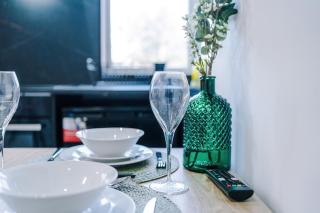 Furnished 1 Bed in Birmingham - WifI, TV & Kitchen - Birmingham - 6