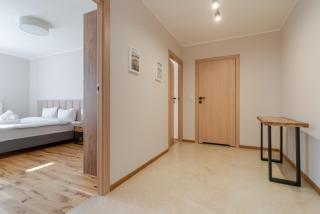 Silesia City Royal Suite by BookingHost - 6