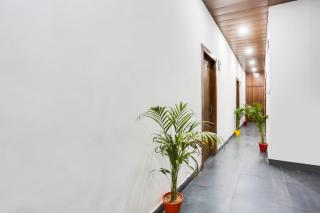 Hotel O The signature stay - New Delhi - 4