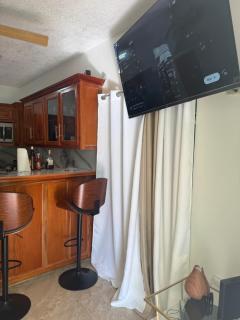 Hidden mansion - Kingston - 6