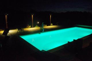 CHEZ MITCH EN CAMPING CAR et grand espace extérieur - 0