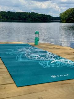 Cozy Romantic Winter Escape with Stunning Lake Views - 5