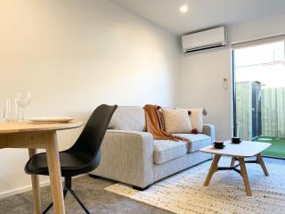 City Center Entire Townhouse 1000M Fibre - 5