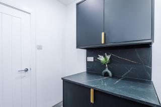 Furnished 2Br - Fast WiFi & Kitchen - 4