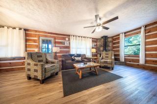 Dogwood's Smoky Mtn Cabin Hot Tub and Views - 4