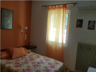 Villa in Hersonissos with Lush Garden - 5