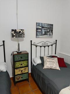 Fully equipped Indian apartment - - 8
