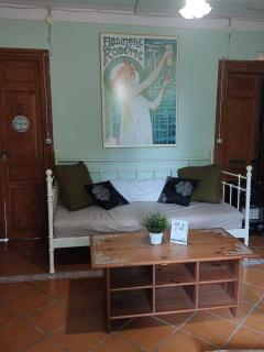 Fully equipped Indian apartment - - 3