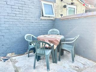Blackpool Retreat - Free Parking, Near Beach & Zoo - Blackpool - 8