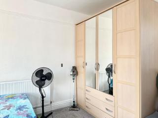 Blackpool Retreat - Free Parking, Near Beach & Zoo - Blackpool - 6