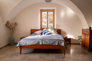 Savoy - - 6