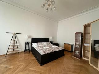 1920s Charm apartment by Jerusalem Synagogue in Old Town Center - 8