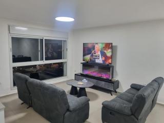 Apartment overlooking the sea - 2