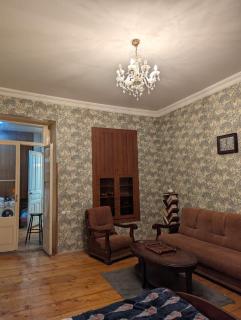 Authentic Old Tbilisi Apartment - Narikala & Shardeni - 7