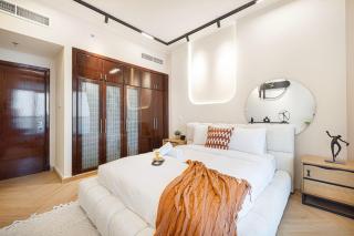 Elegant 3BR Lux Stay in the Heart of Dubai Marina - 9
