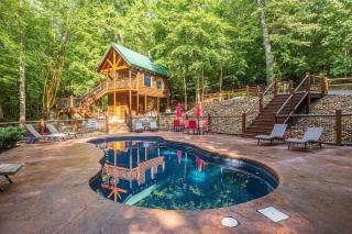 View of the Smokies Lodge by American Patriot Getaways - 0