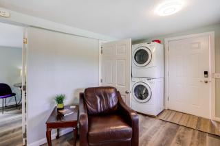 Dog-Friendly Anacortes Retreat with Shared Hot Tub! - 4