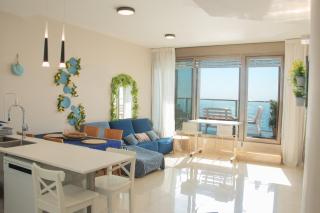 Beachfront Bliss 3 bedroom Privacy - Netanya - 0