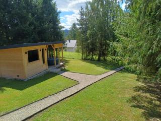 Domek nad stawem - 2