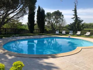 3 self-contained gites with pool and games room - 7