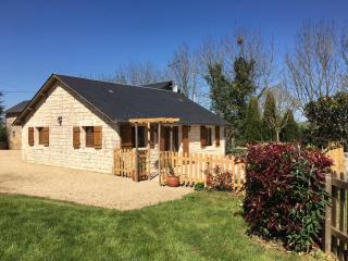 3 self-contained gites with pool and games room - 9